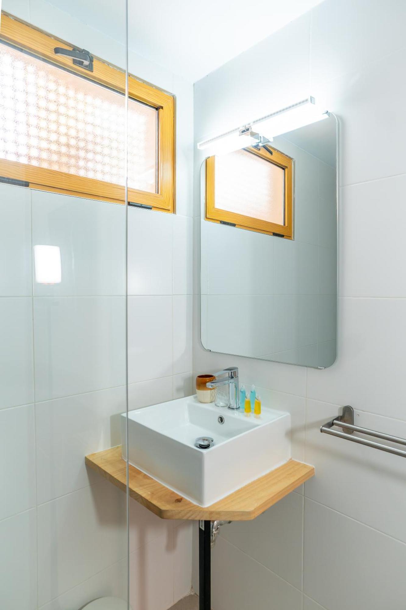 タバルカ島 Iaia Carmen Bed & Breakfast エクステリア 写真